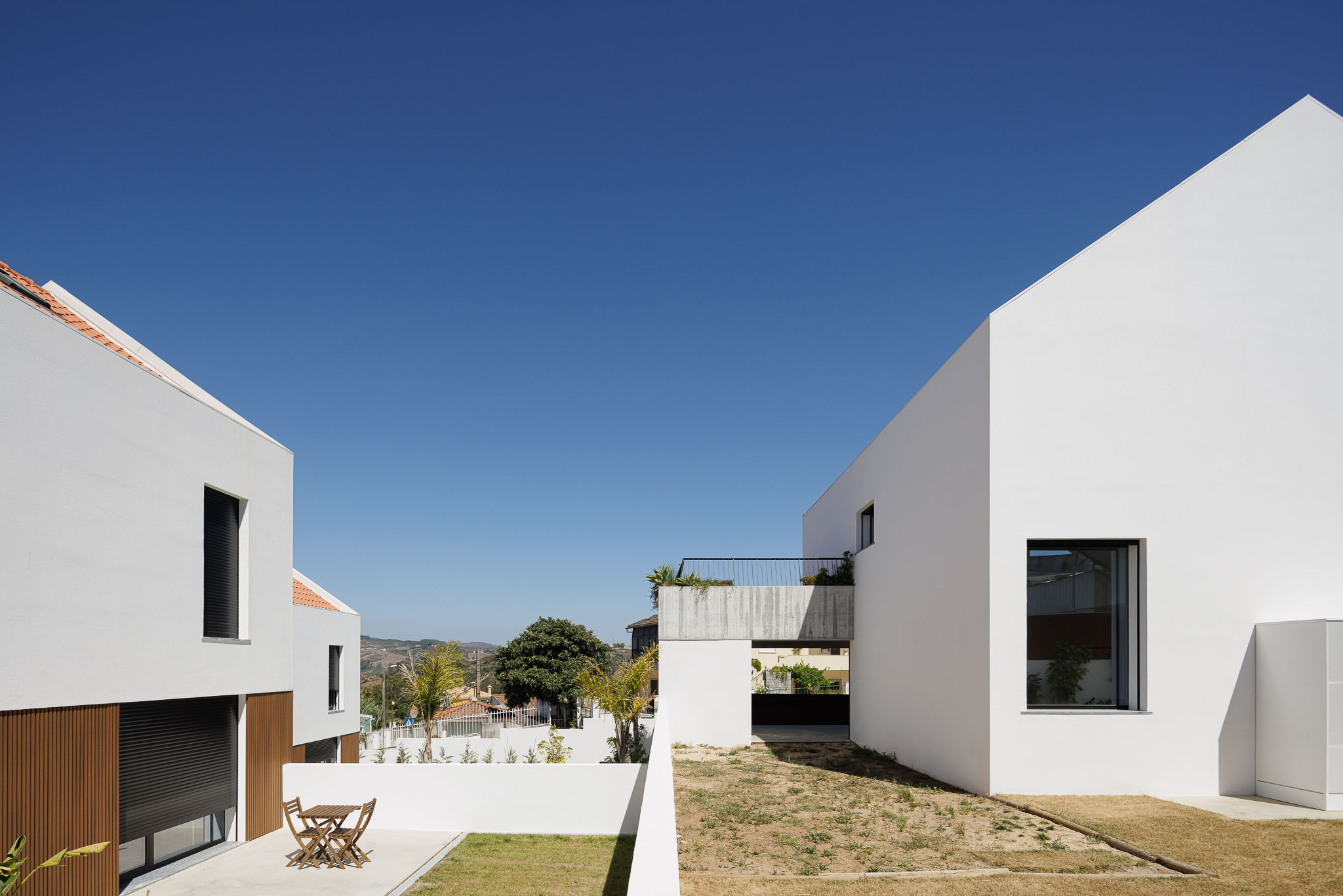 Casas BD em Sintra com Arquitectura Esquissos e fotografias de Ivo Tavares Studio Sintra Portugal Arquitectos Architecture Architects Housing Houses