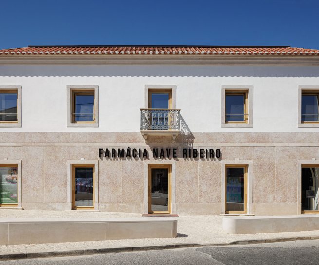 Farmácia Nave Ribeiro Montelavar Sintra ESQUISSOS arquitectura arquitectos serviços habitação Pharmacy services housing architect